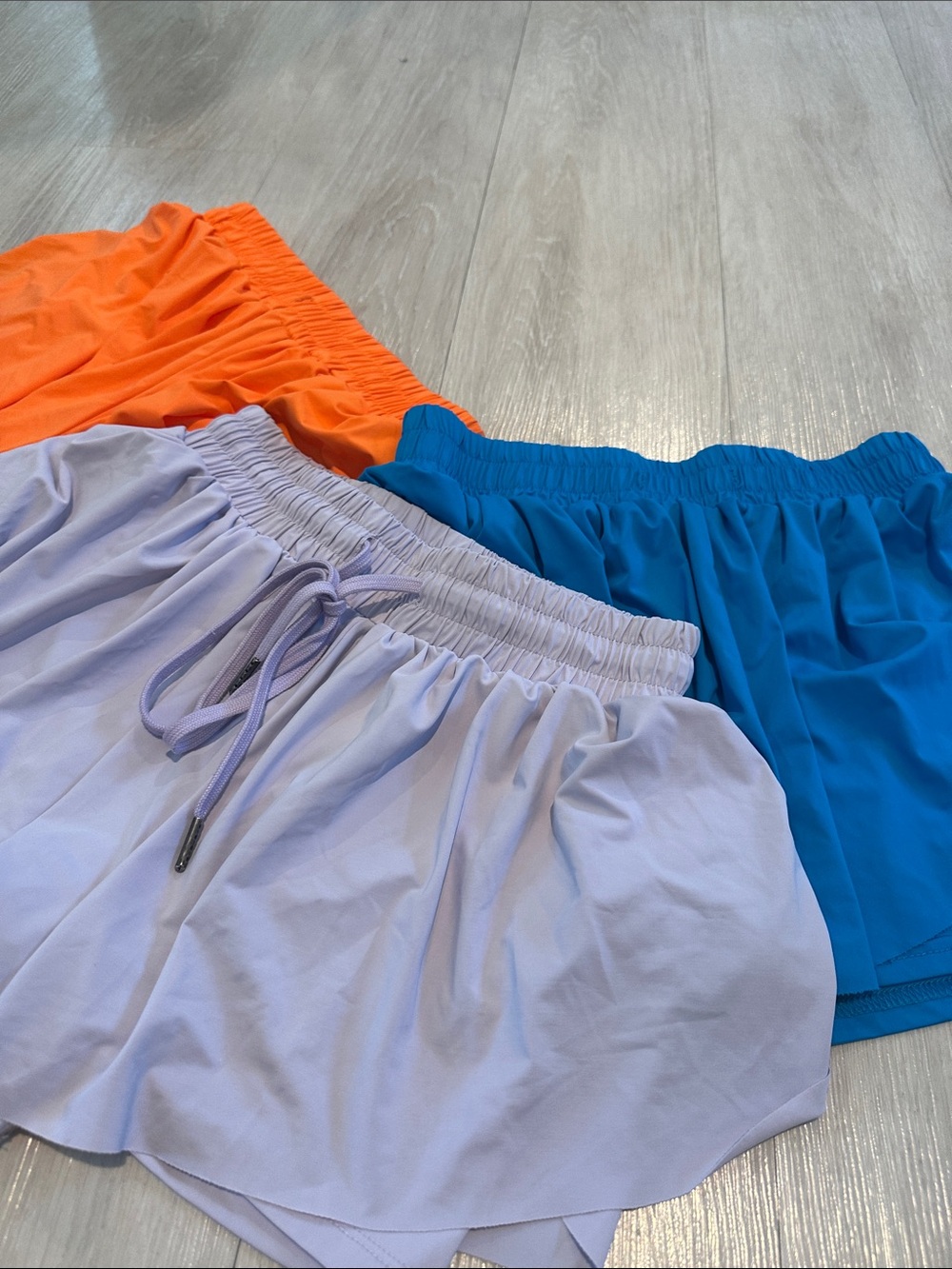 Lot of 3 Women's Active Elastic-Waist Shorts - Orange , lavender & Blue - Picture 3 of 5